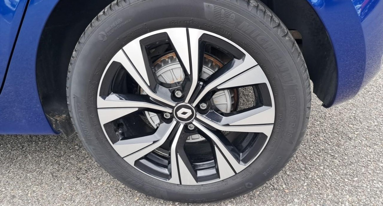 Renault CLIO Clio Blue dCi 100 Evolution 8