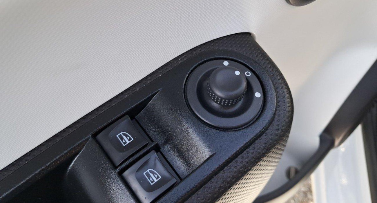 Renault TWINGO Twingo III E-Tech Equilibre 9