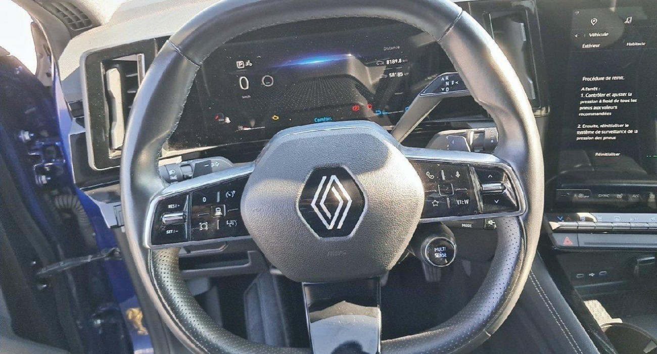Renault AUSTRAL E-Tech hybrid 200 Iconic 6