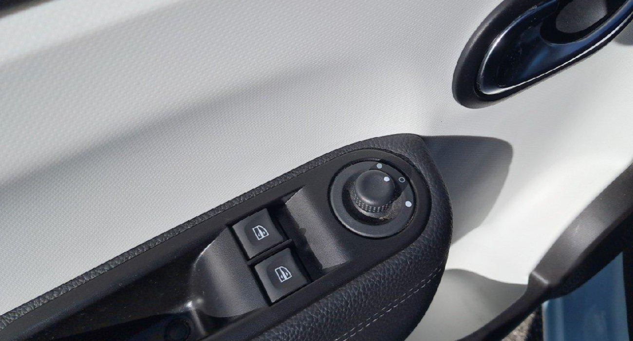Renault TWINGO Twingo III E-Tech Techno 9