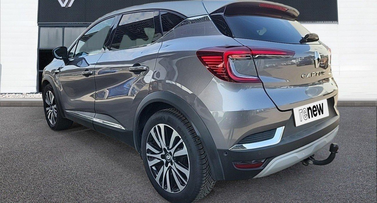 Renault CAPTUR E-Tech 145 - 21B Initiale Paris 3