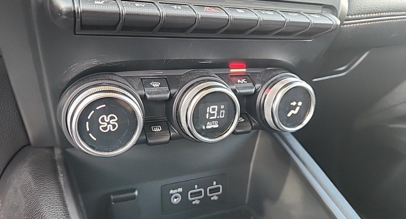 Renault CAPTUR E-Tech 145 - 21B Initiale Paris 7