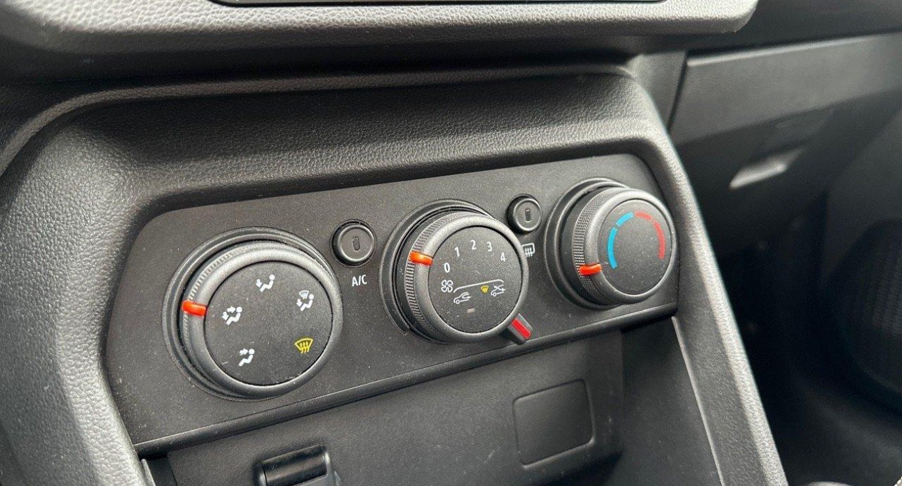 Dacia SANDERO TCe 90 CVT Stepway Expression 7