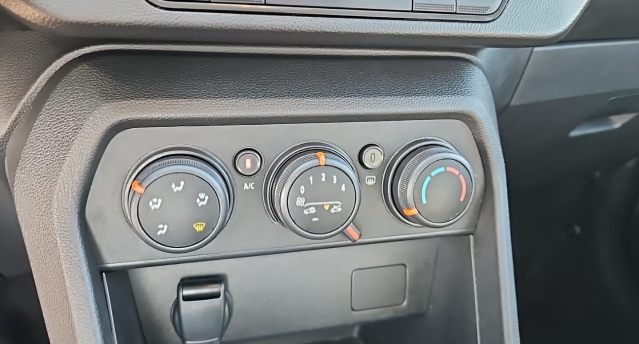 Dacia SANDERO TCe 90 Stepway Essential 7