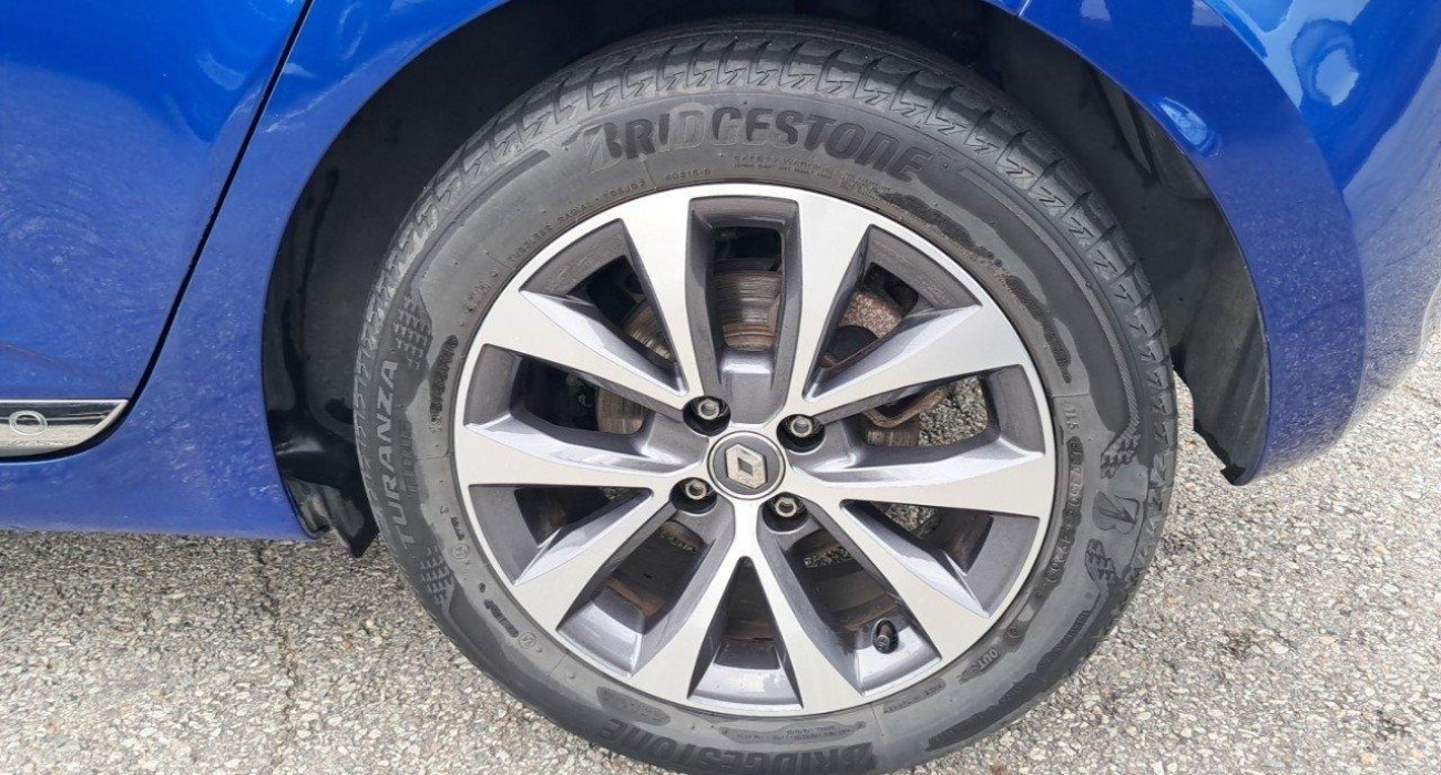 Renault CLIO Clio E-Tech 140 Intens 13