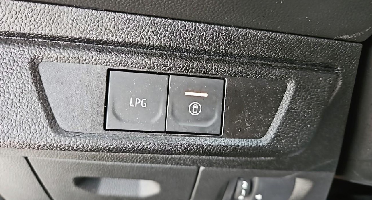 Dacia SANDERO ECO-G 100 GSR2 Stepway Extreme + 14