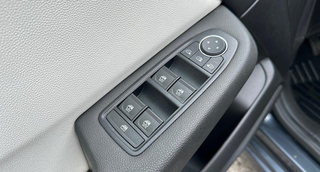 Renault CLIO Clio TCe 100 GPL - 21N Intens 9