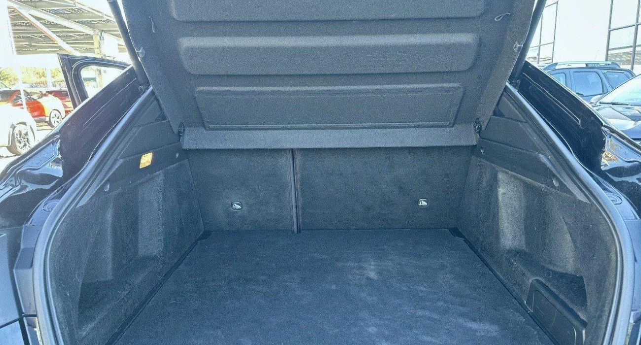 Renault ARKANA E-Tech 145 R.S. Line 12