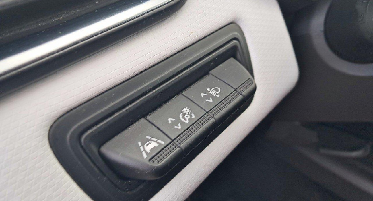 Renault CLIO Clio TCe 100 GPL - 21N Intens 15