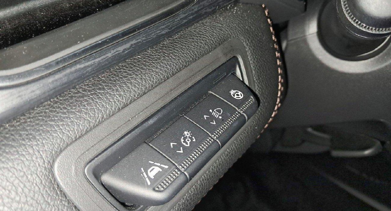 Renault CAPTUR E-Tech full hybrid 145 Iconic 14