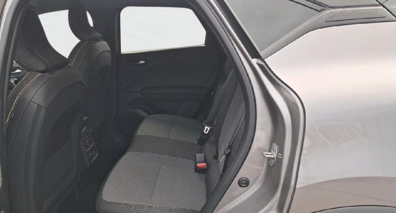 Renault CAPTUR E-Tech full hybrid 145 ch Techno 11