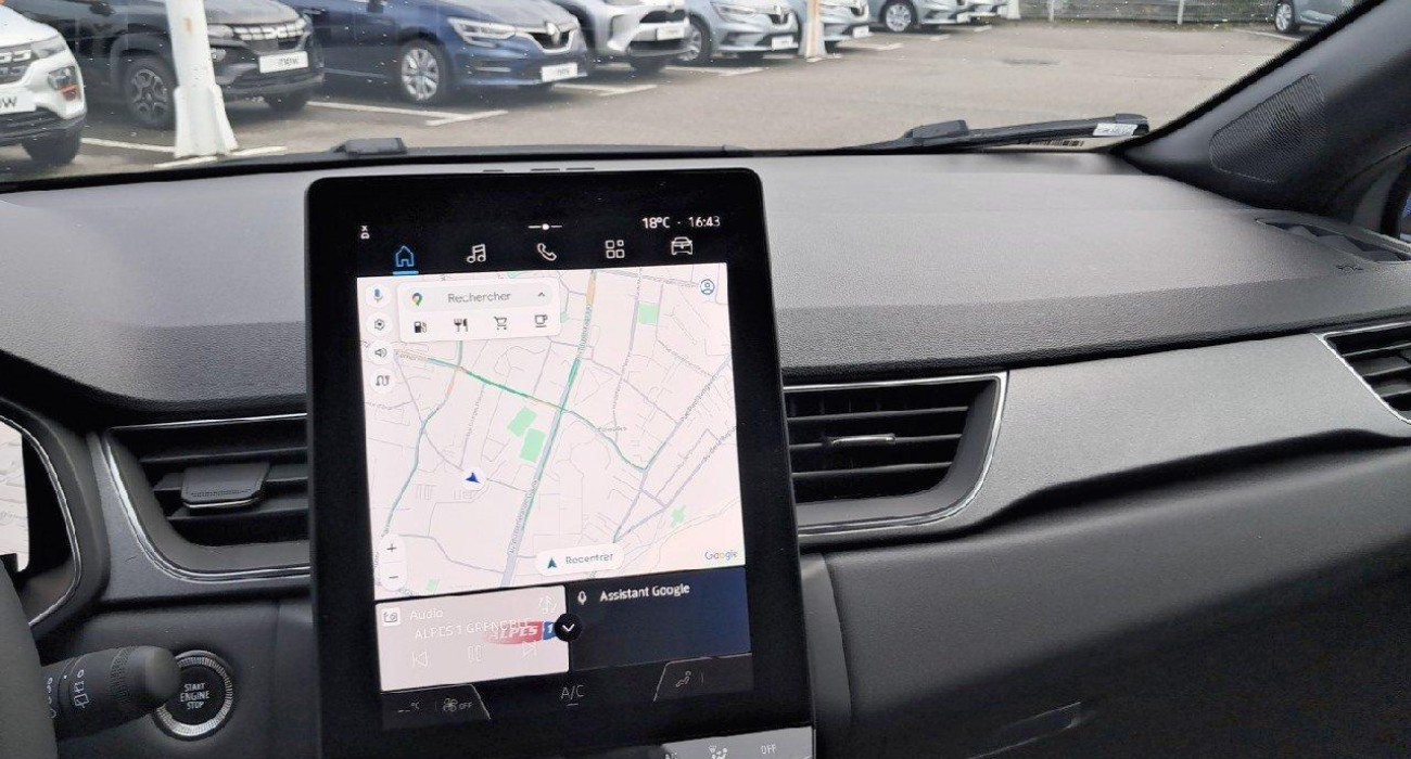 Renault CAPTUR E-Tech full hybrid 145 ch Techno 8