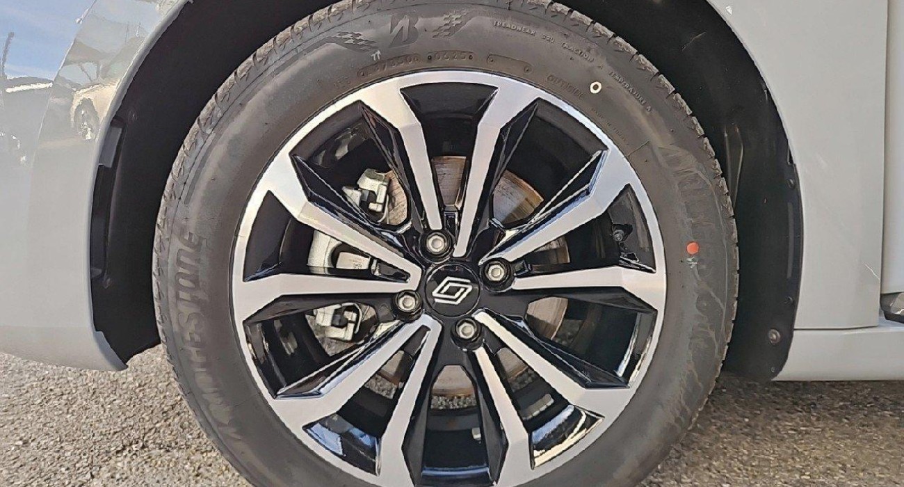 Renault CLIO Clio E-Tech full hybrid 145 ch GSR2 Techno 13