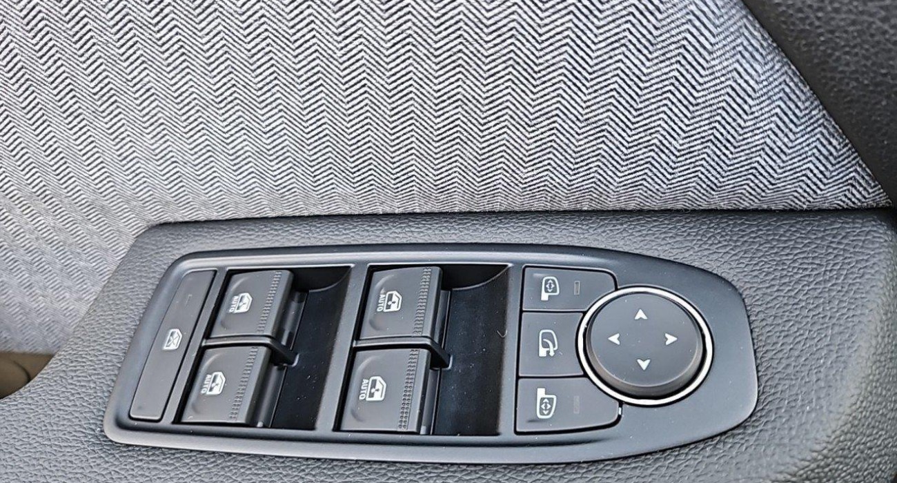 Renault CLIO Clio E-Tech full hybrid 145 ch GSR2 Techno 9