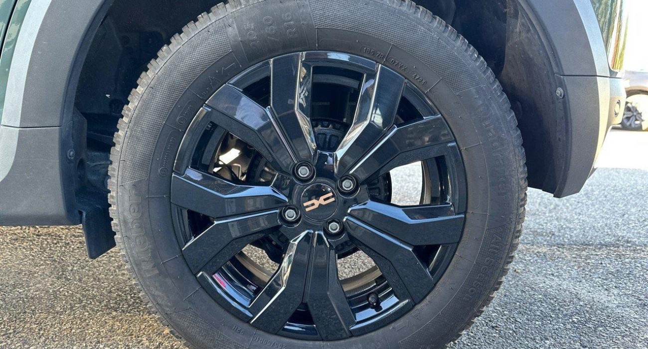 Dacia SANDERO ECO-G 100 Stepway Extreme + 13