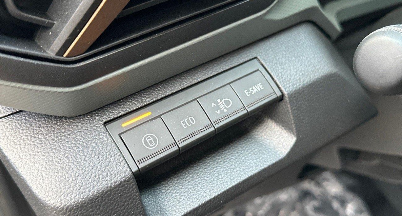 Dacia DUSTER Hybrid 140 Extreme 14