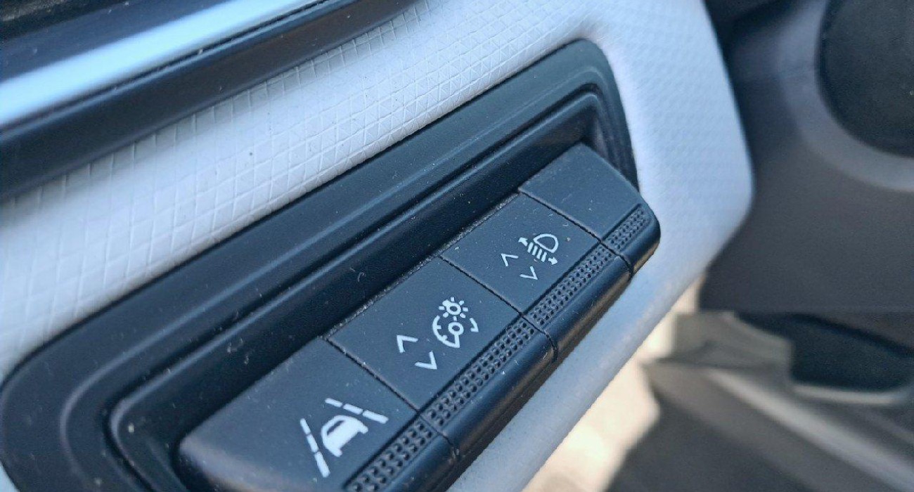 Renault CLIO Clio TCe 100 GPL - 21N Intens 15