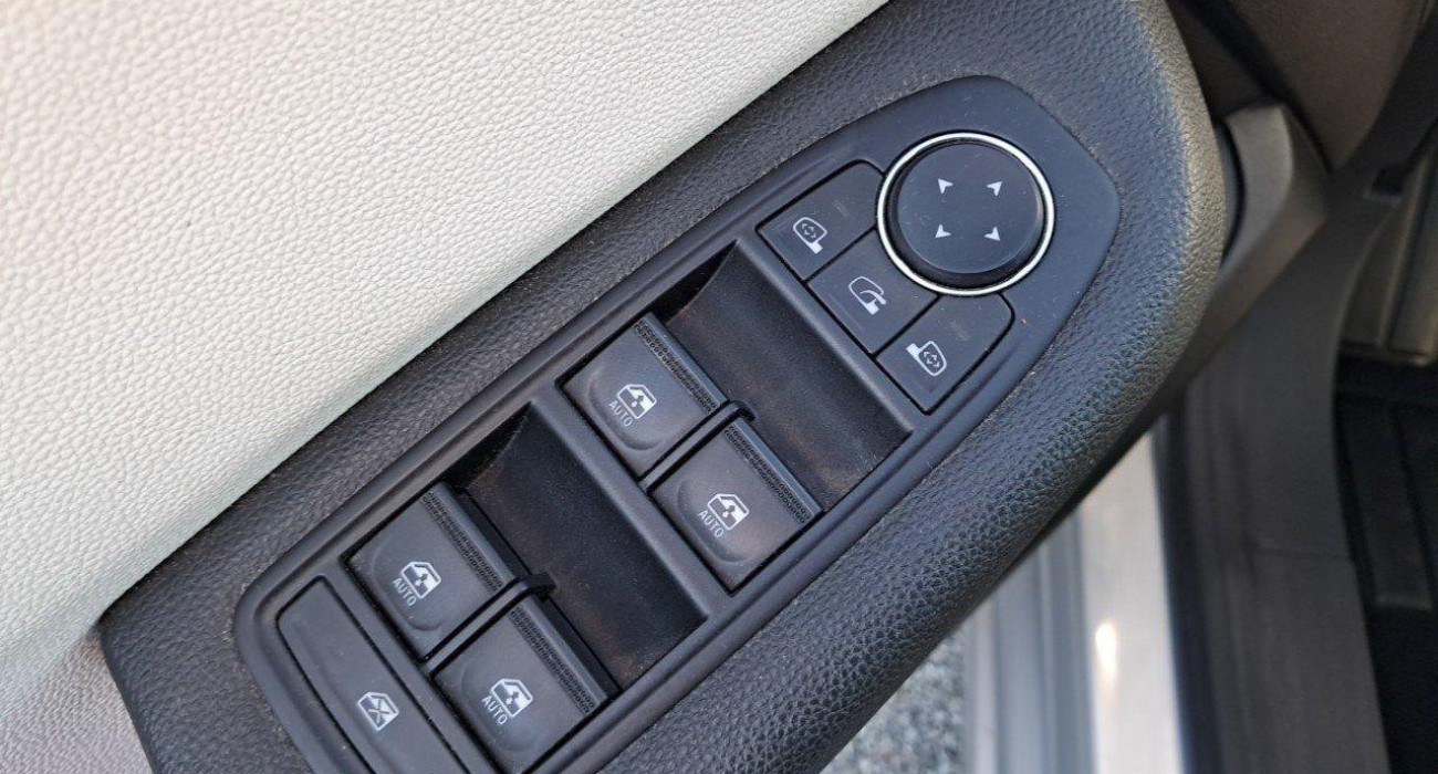 Renault CLIO Clio TCe 100 GPL - 21N Intens 9