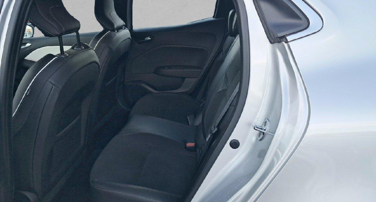 Renault CLIO Clio E-Tech 140 Intens 11