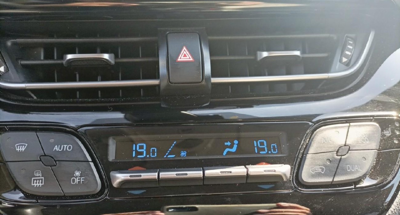 Toyota C-HR C-HR Hybride 2.0L Collection 10