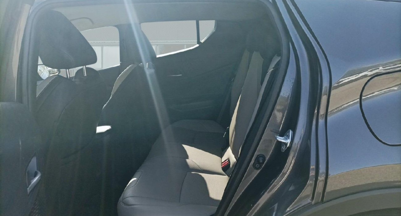 Toyota C-HR C-HR Hybride 2.0L Collection 12