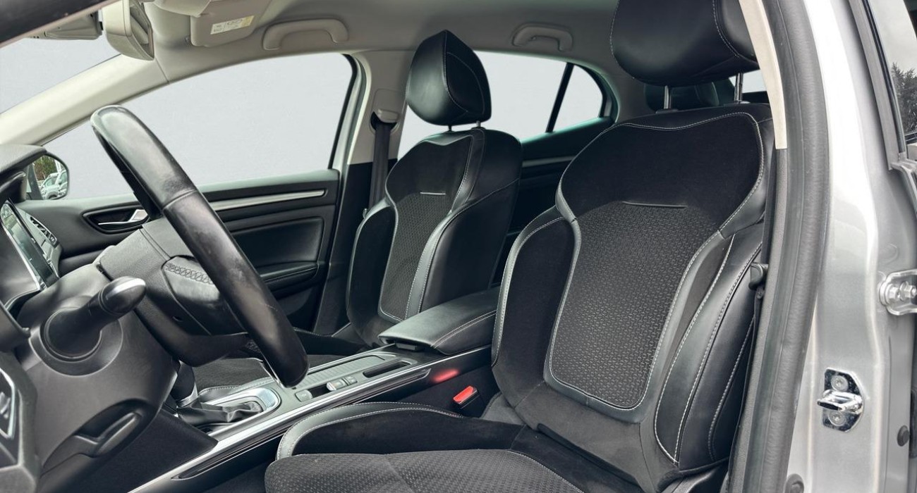 Renault MEGANE Mégane IV Berline Blue dCi 115 EDC Intens 10