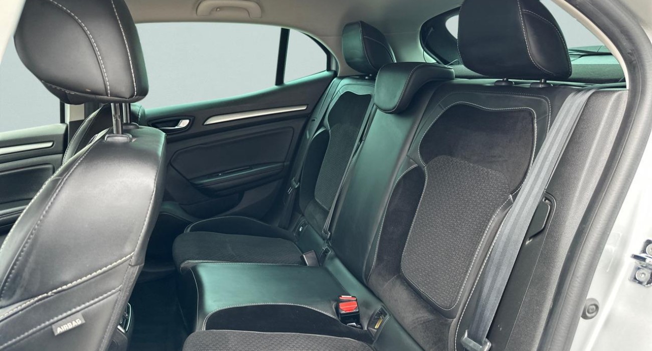 Renault MEGANE Mégane IV Berline Blue dCi 115 EDC Intens 11