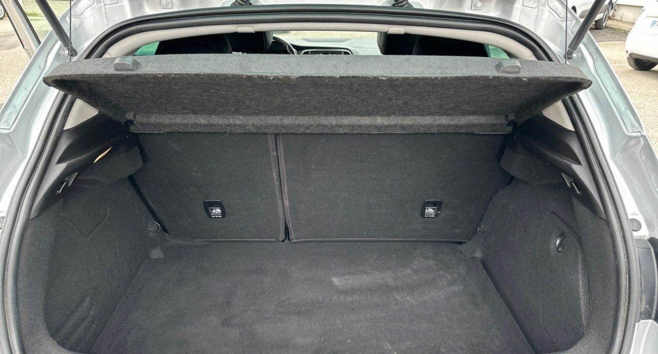 Renault MEGANE Mégane IV Berline Blue dCi 115 EDC Intens 12