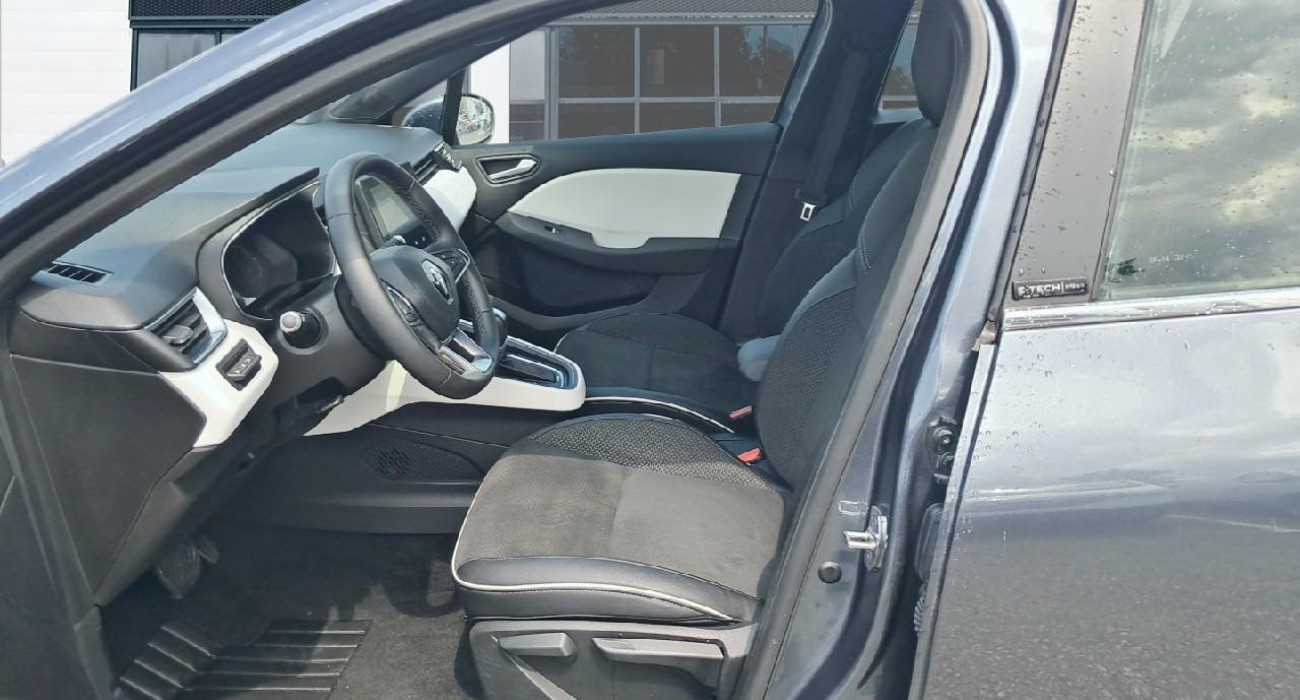 Renault CLIO Clio E-Tech 140 Intens 10