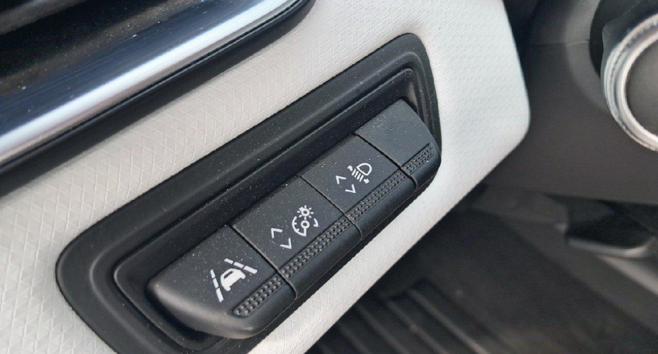 Renault CLIO Clio E-Tech 140 Intens 15