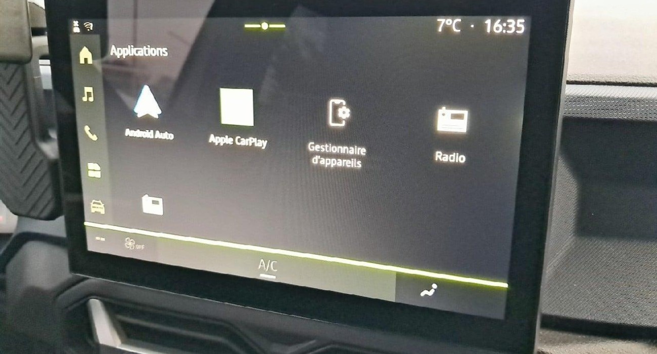 Dacia DUSTER Mild Hybrid 130 Journey 8