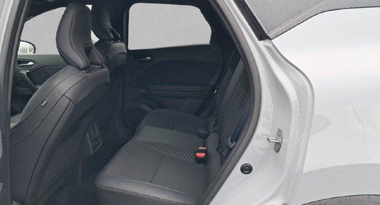 Renault CAPTUR E-Tech full hybrid 145 ch esprit Alpine 11