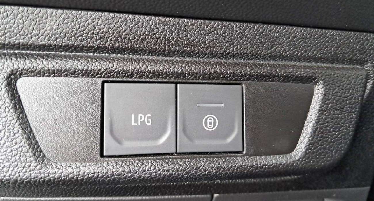 Dacia SANDERO ECO-G 100 GSR2 Journey 15