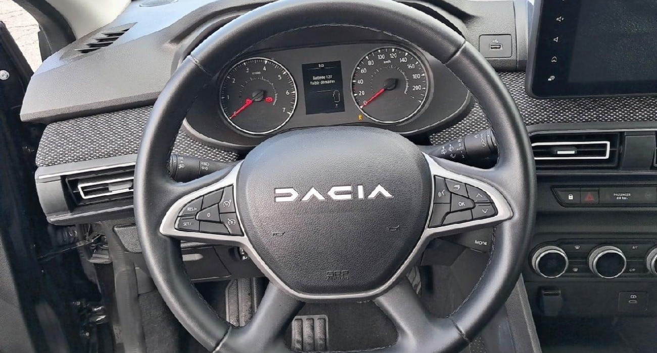 Dacia SANDERO ECO-G 100 GSR2 Journey 6