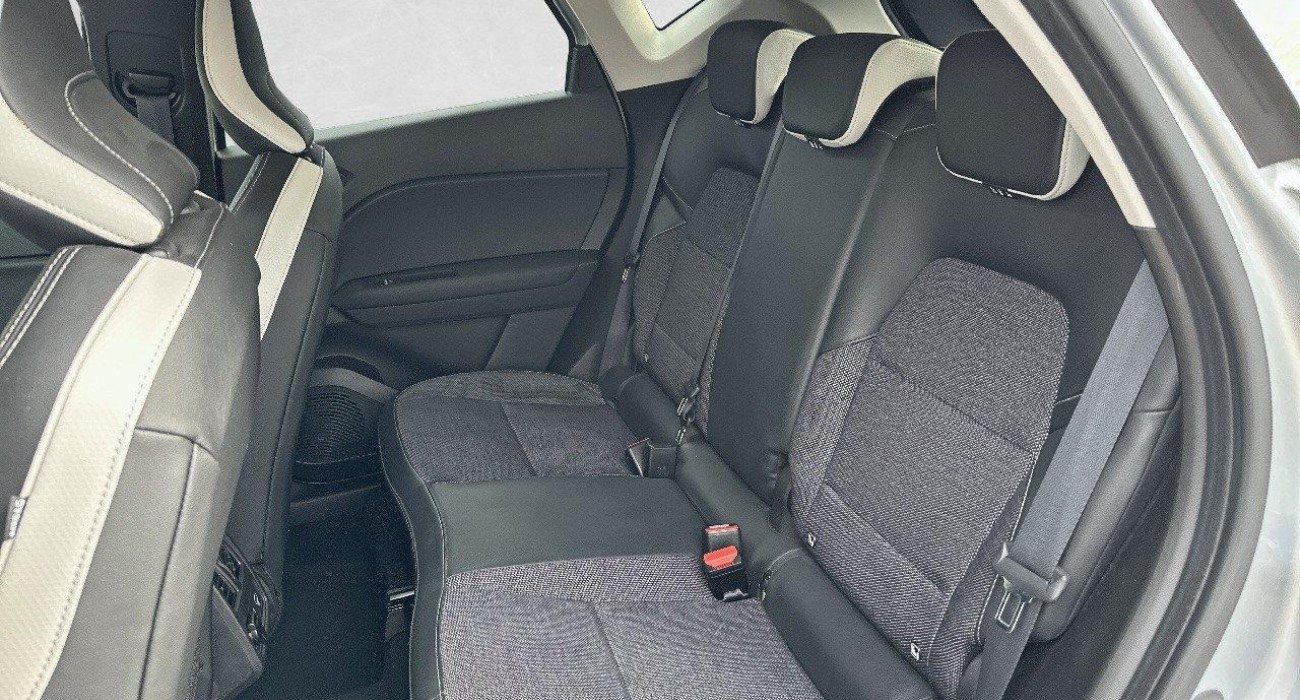 Renault CAPTUR TCe 100 GPL - 21 Intens 11