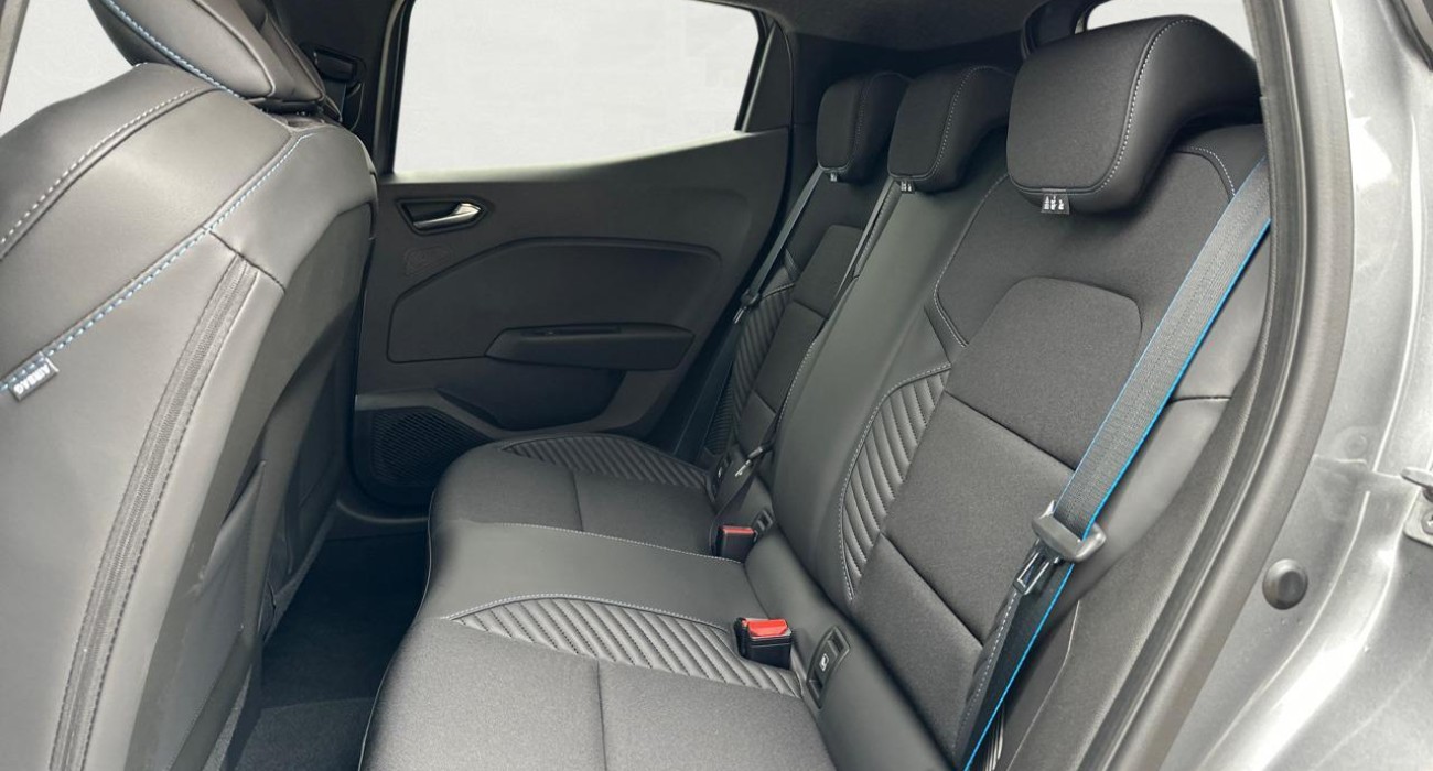 Renault CLIO Clio E-Tech full hybrid 145 ch GSR2 Esprit Alpine 11