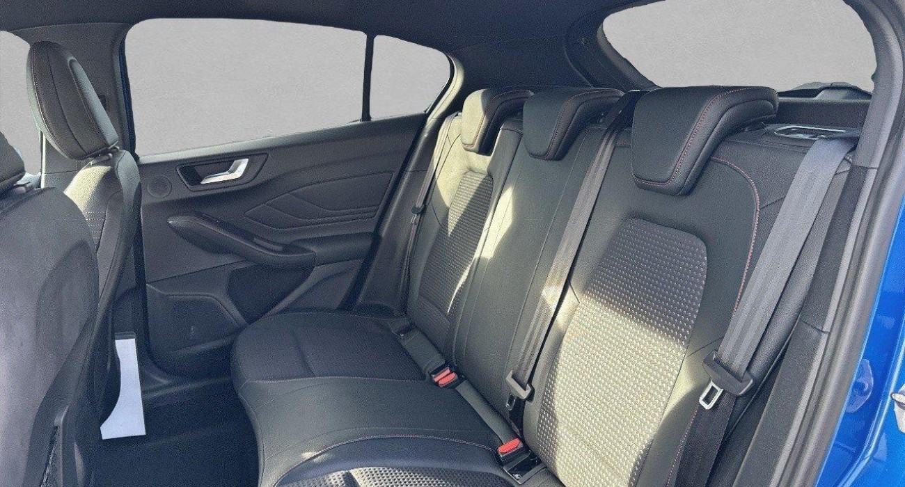 Ford FOCUS 1.0 EcoBoost 125 S&S ST Line 11