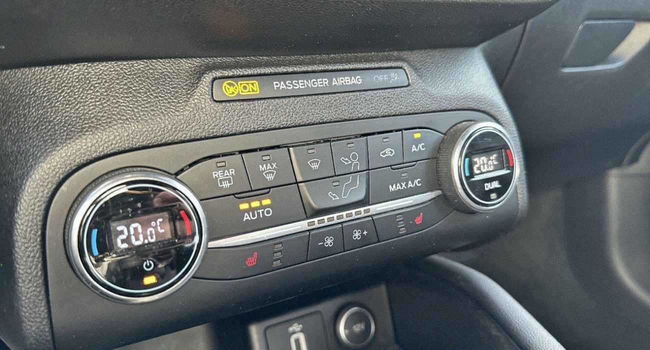 Ford FOCUS 1.0 EcoBoost 125 S&S ST Line 7