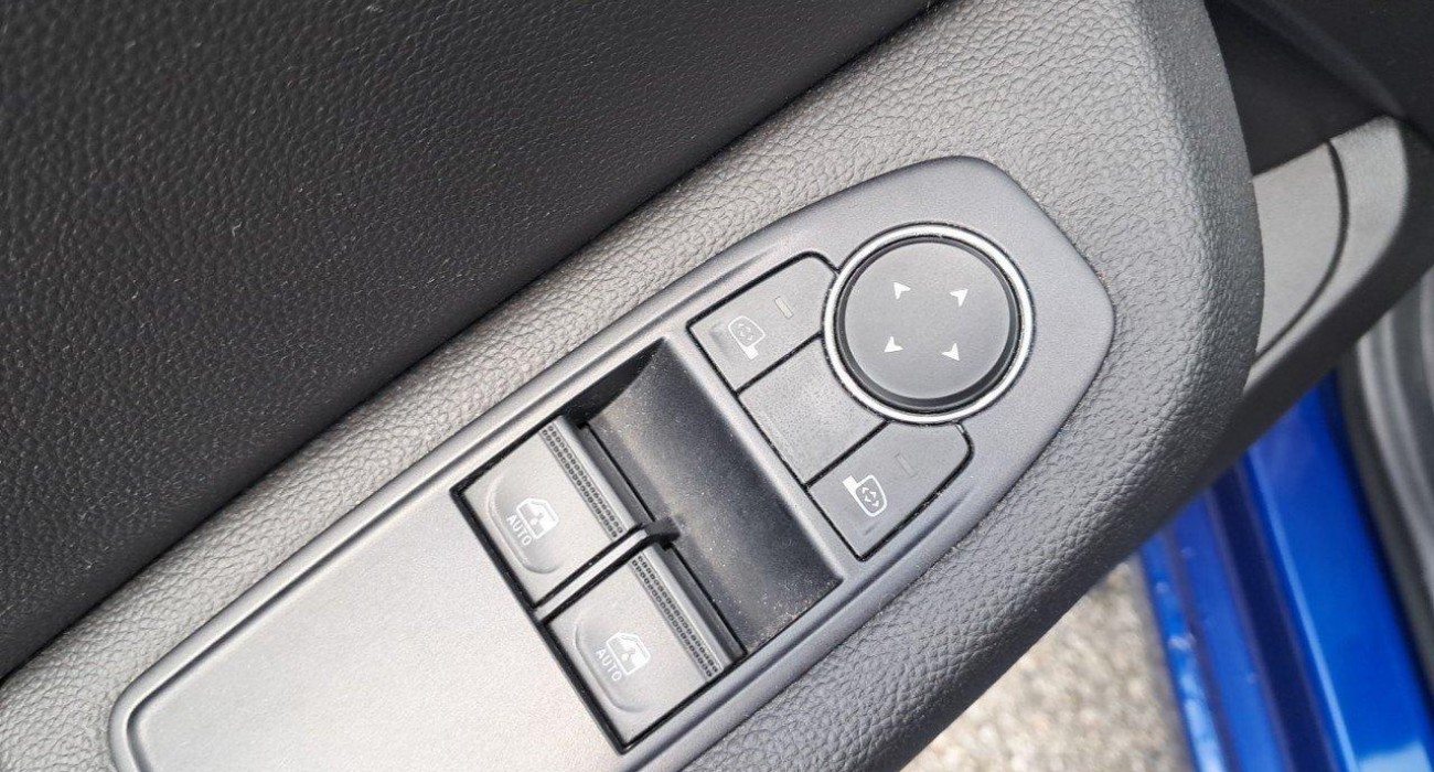 Renault CLIO Clio E-Tech 140 - 21 Business 9