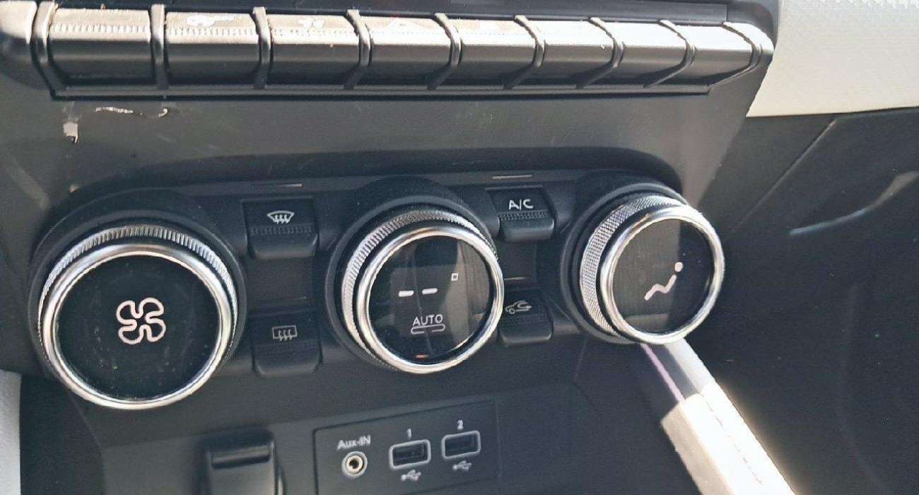 Renault CLIO Clio TCe 90 Techno 7