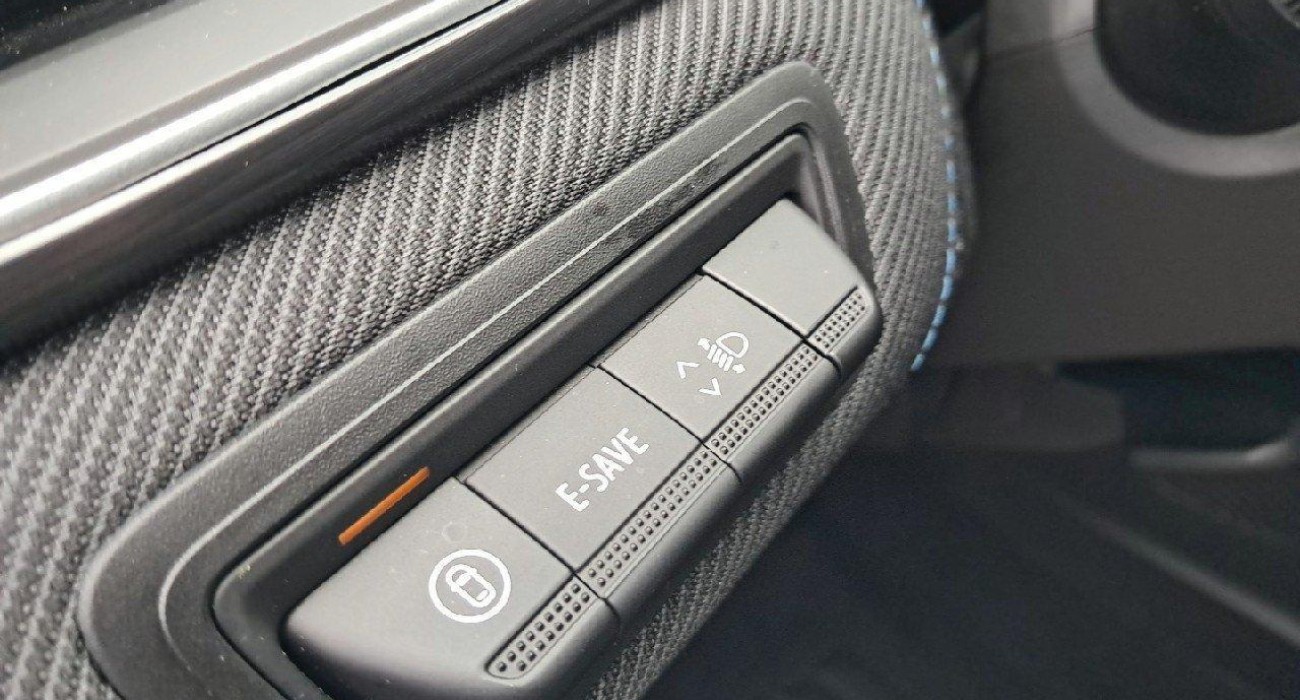 Renault CAPTUR E-Tech full hybrid 145 ch esprit Alpine 15