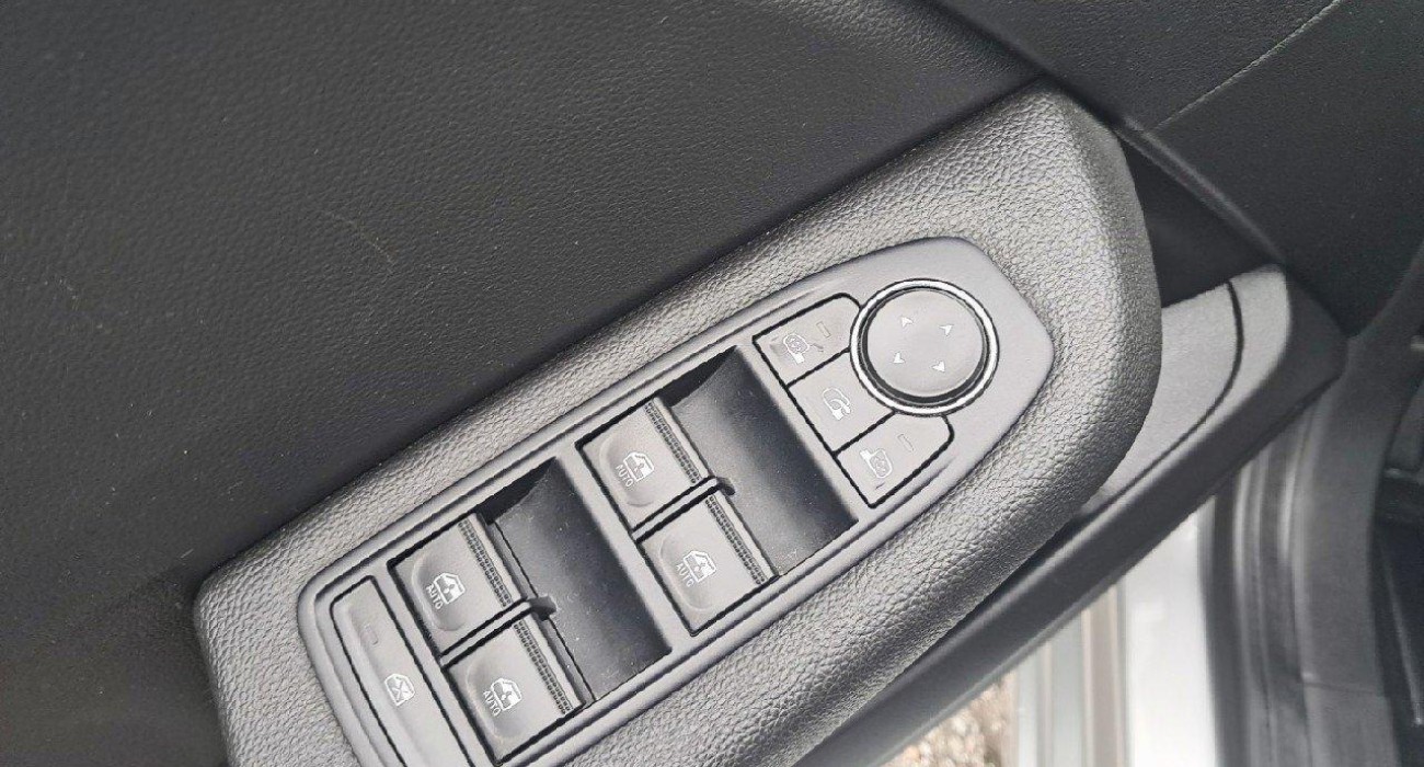 Renault CLIO Clio TCe 90 Evolution 9