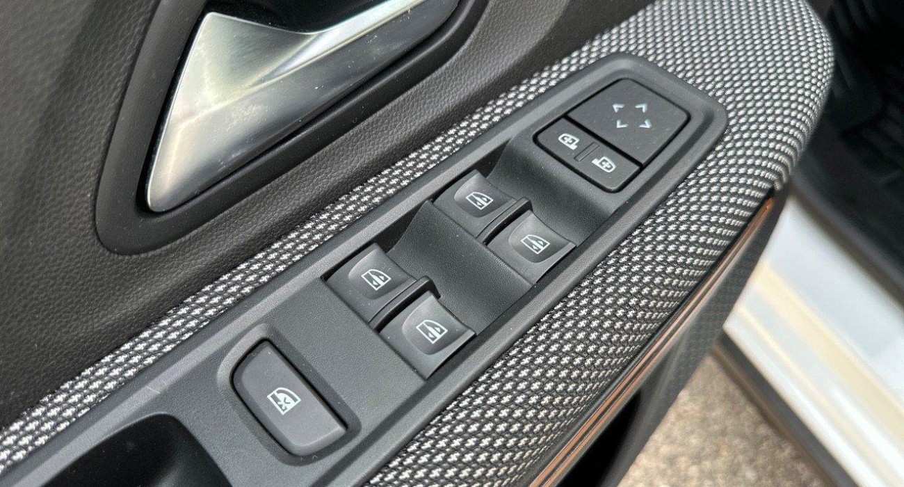 Dacia SANDERO ECO-G 100 Stepway Confort 9