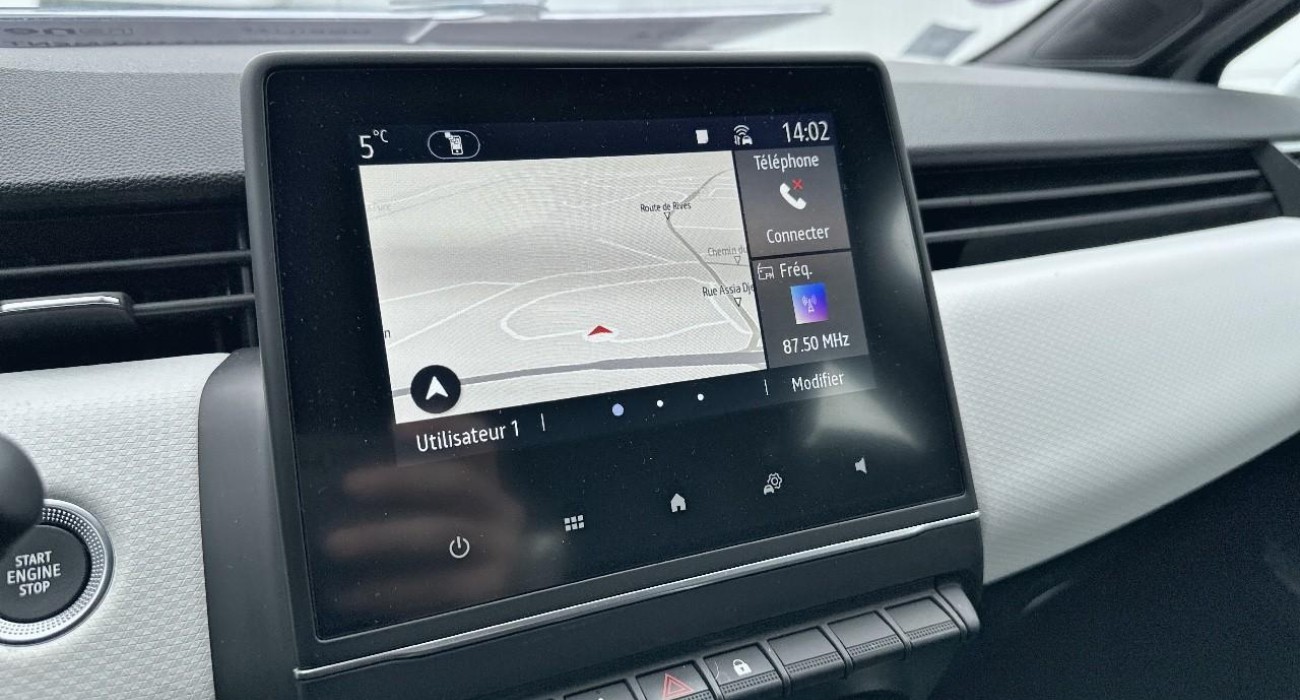 Renault CLIO Clio E-Tech 140 - 21N Intens 11