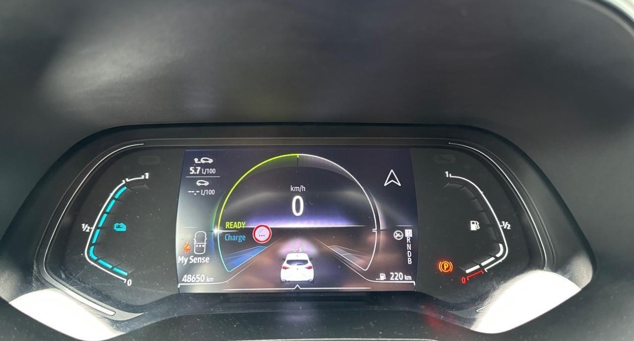 Renault CLIO Clio E-Tech 140 - 21N Intens 9