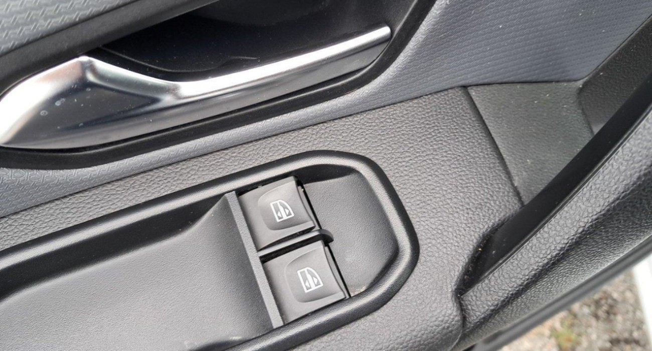 Renault EXPRESS VAN BLUE DCI 95 - 22 CONFORT 9