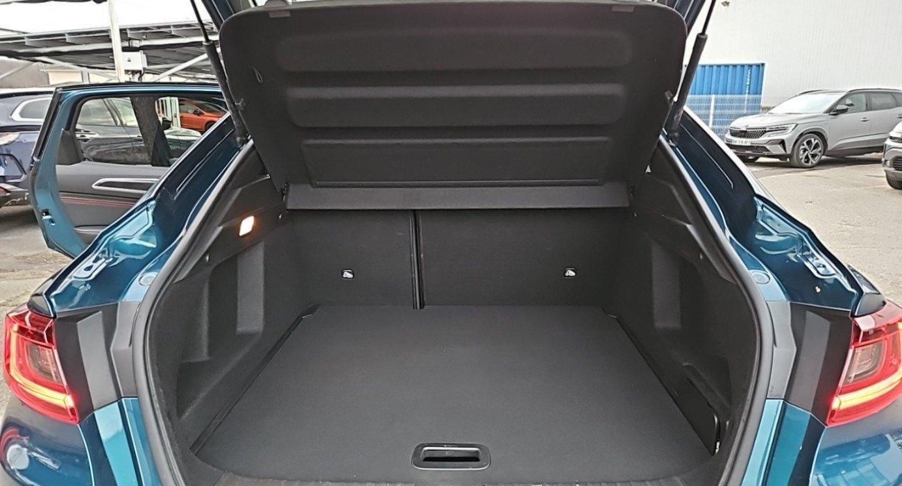 Renault ARKANA E-Tech 145 - 21B R.S. Line 12