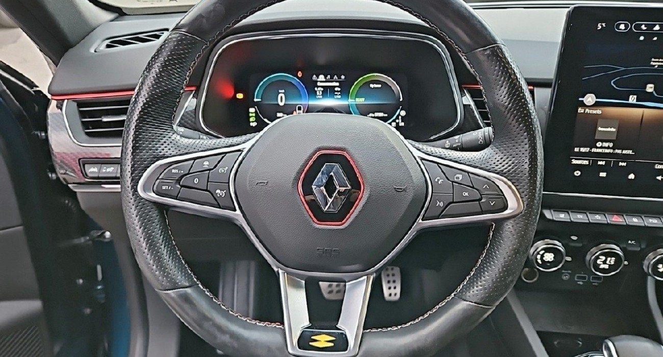 Renault ARKANA E-Tech 145 - 21B R.S. Line 6