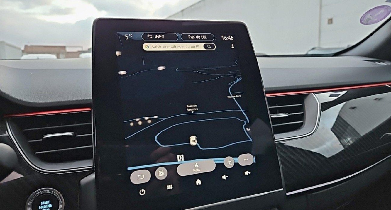 Renault ARKANA E-Tech 145 - 21B R.S. Line 8