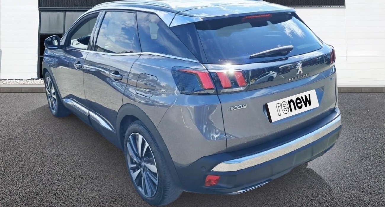 Peugeot 3008 Hybrid4 300 e-EAT8 GT 5